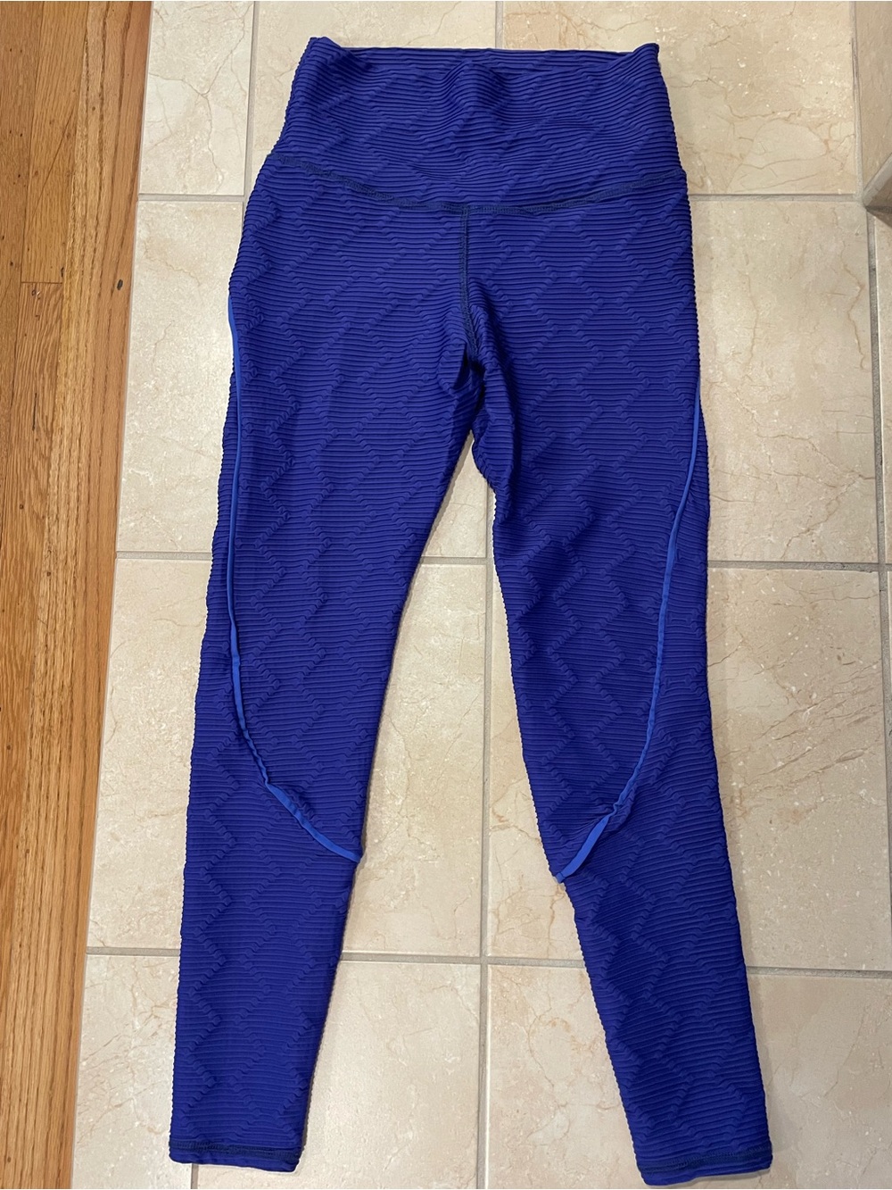 Abs2B Push Up Leggings w/ Diamond Shape Texture, Electric Blue with Scrunch Butt - Picture 3 of 12
